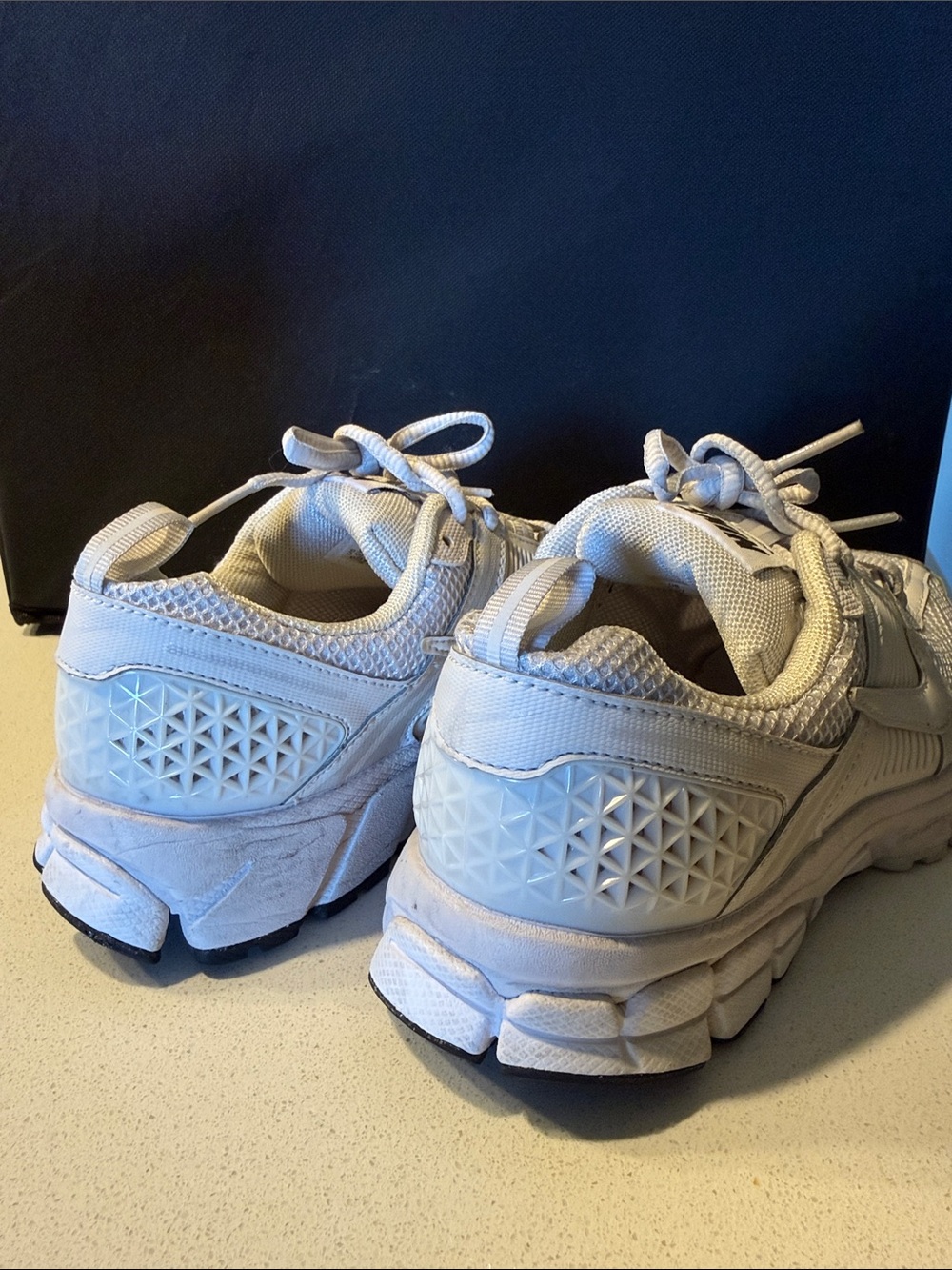 Nike Zoom Vomero 5 "White/Vast Grey" sneakers - Picture 3 of 5